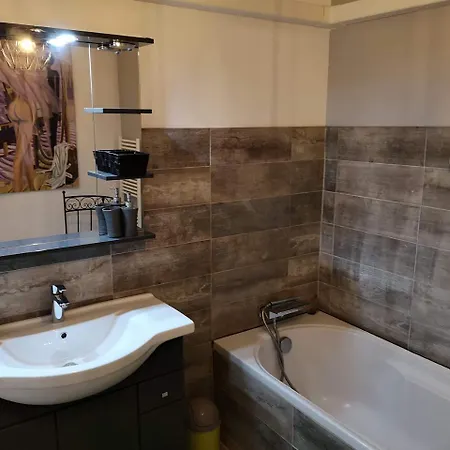 Justine Apartamento